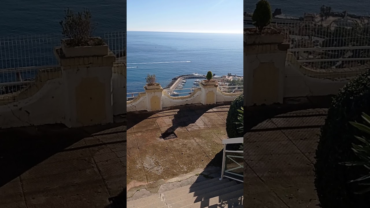 VUE DE #LA VILLA ST CAMILLE...!!!