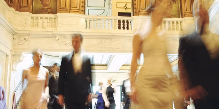 De la maison au monde : la métamorphose des Américains casaniers en globe-trotteurs passionnés